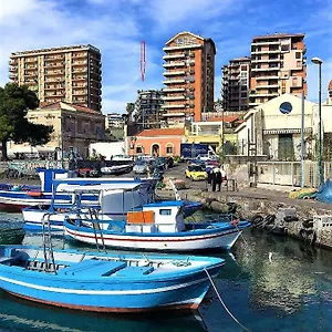  Affittacamere Seafront In The City Italia